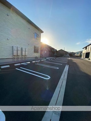 ベルエア国分寺Ｄ[2LDK/59.58m2]の駐車場