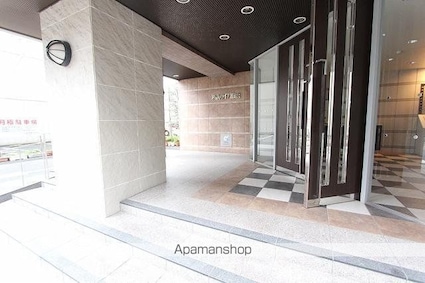 アルファライフ瓦町北２０３号[1R/40.06m2]のエントランス