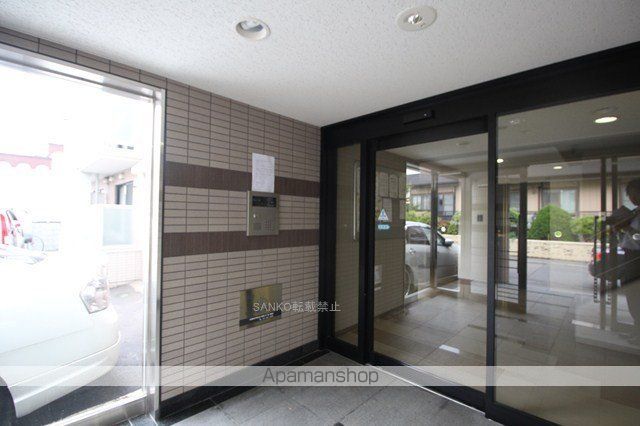 パーク9の玄関写真