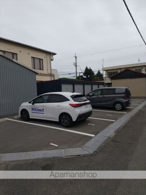 和歌山県和歌山市湊２丁目[2DK/39.25m2]の駐車場