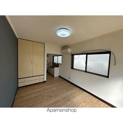ヤングイン河辺[1R/17.39m2]のリビング・居間2