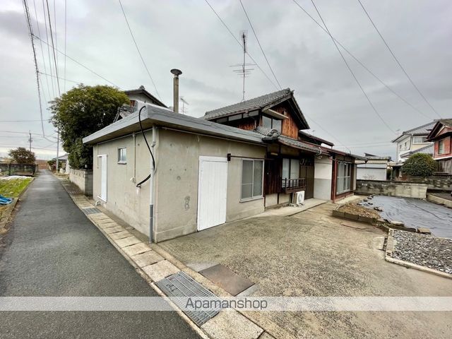 小松町新屋敷 WH貸家
