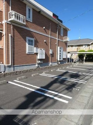 カルム　サンリットＡ　Ⅰ[1R/32.9m2]の駐車場