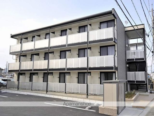 レオパレスピーコックの外観写真