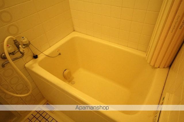 ロイヤルヒルズ待兼山の内装写真