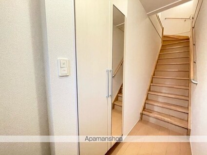 ラポール[2LDK/56.98m2]の玄関