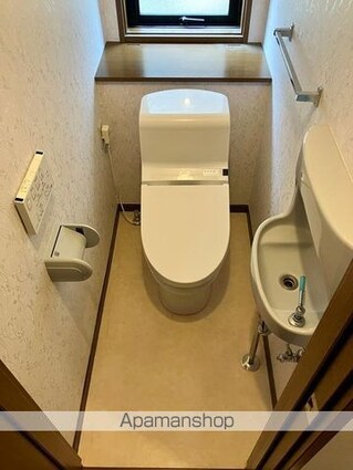 南町戸建[4LDK/99.48m2]のトイレ