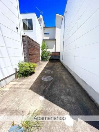 和歌山県和歌山市松島[3LDK/81.44m2]の駐車場2