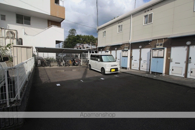 レオパレスグリーンコート　小栗[1K/26.08m2]の駐車場2
