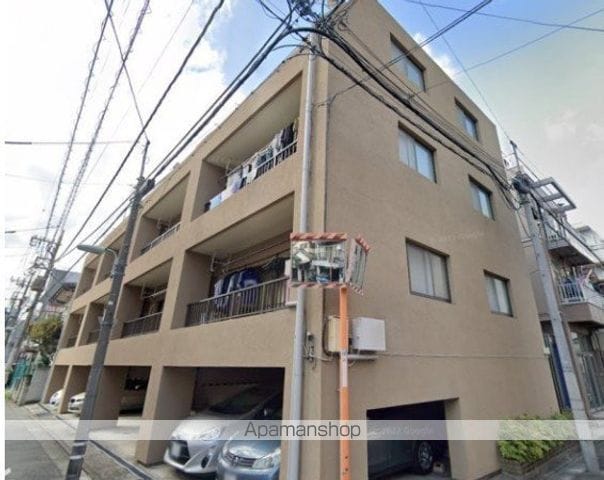 グランデューク西大井の玄関写真
