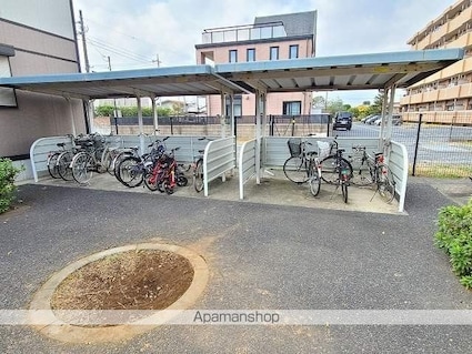 キャトルセゾン　Ａ[2LDK/60.35m2]の共用部1