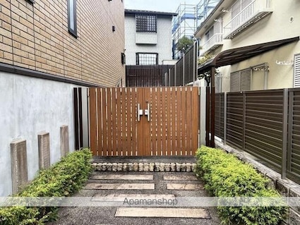 ノーブル・ルミナス笹塚[1LDK/48.87m2]のエントランス