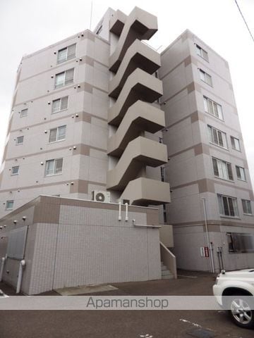 ファンシー西町の玄関写真