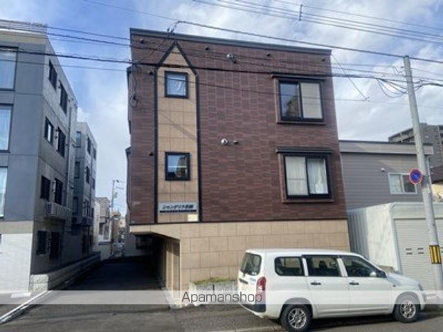 シャングリラ美園の外観写真