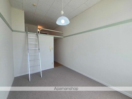 レオパレスプレミール[1K/19.87m2]のリビング・居間2