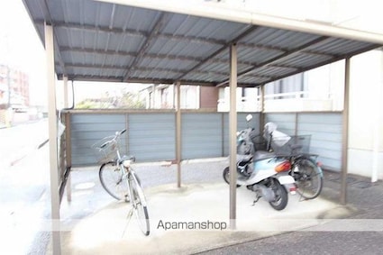 香川県高松市屋島中町[3DK/64m2]の共用部1