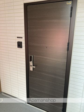 DーROOM川端町の玄関写真