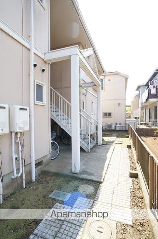 カサベルデBの玄関写真