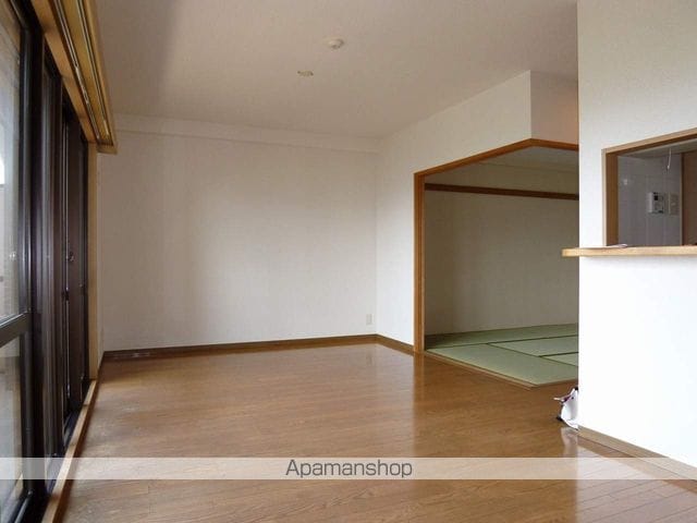 ライオンズマンション千葉グランドタワーの内装写真