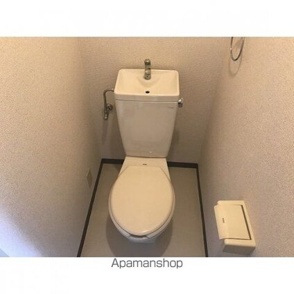 アベニール曙橋[1K/20.16m2]のトイレ
