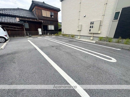 メルカート　エスト[1LDK/50.96m2]の駐車場1