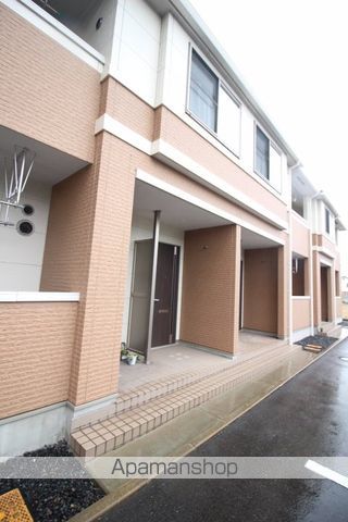 メゾンルミエールの玄関写真