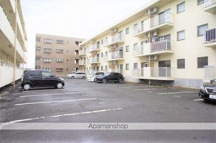 ハイツ内藤[1K/32.9m2]の駐車場