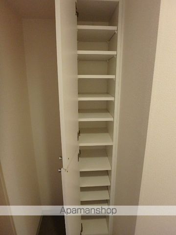 DUEHONJOの内装写真