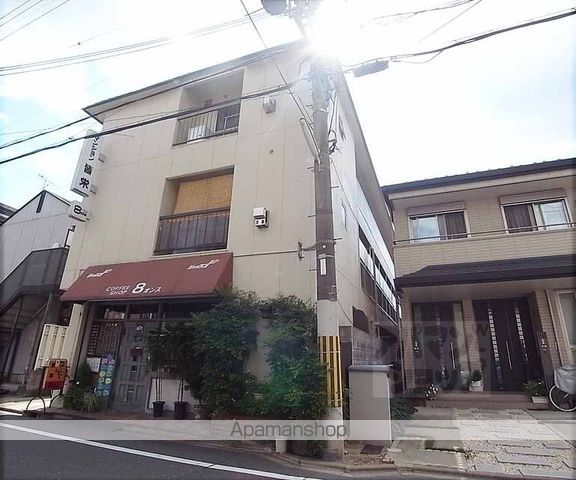 マンション皆栄の外観写真