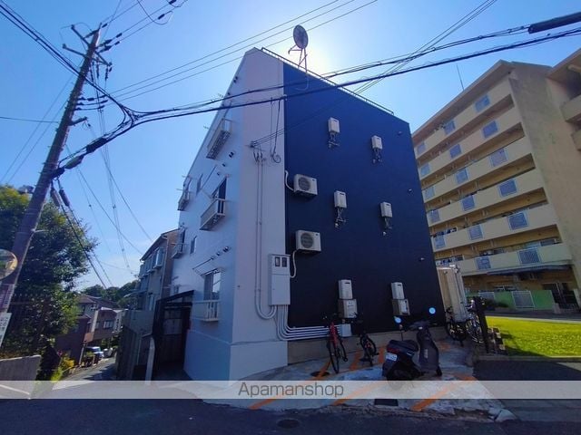 NEW STORK APARTMENT 禁野本町の外観写真