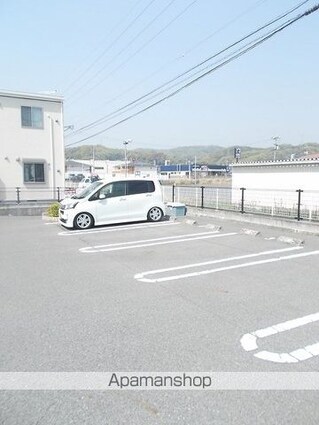 マロン　ブライト　リバー　Ｂ[1LDK/46.09m2]の駐車場