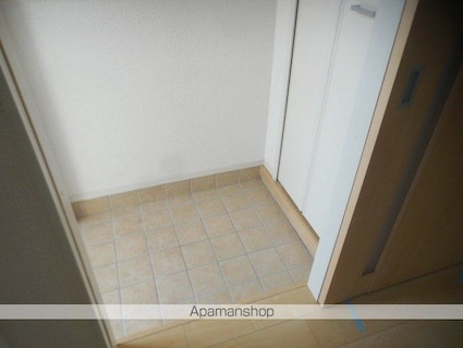 東京都小平市小川町１丁目[1LDK/37.38m2]の玄関