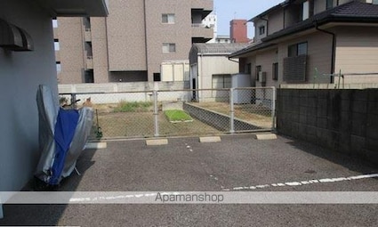 リッシュメゾン[3LDK/63.8m2]の駐車場