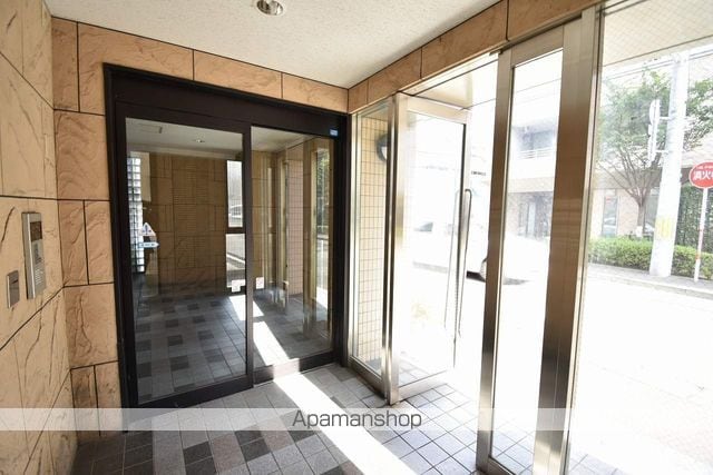 パールハイム錦町の玄関写真