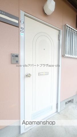 タウニィ内田B棟の玄関写真