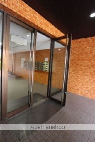 大産高取マンションの玄関写真
