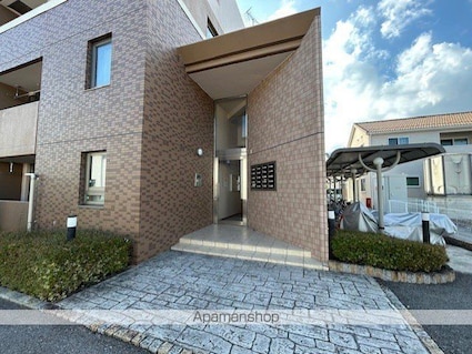 Ｂｅｌｉｅｖｅ　Ｓｈａｎｔｉ[1LDK/48.17m2]のエントランス2