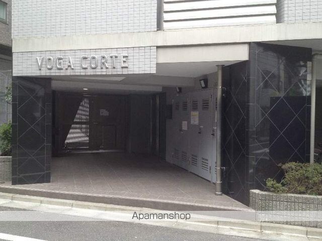 東京都世田谷区世田谷２丁目[1K/36.21m2]のエントランス