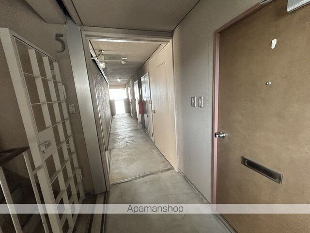 広島県広島市東区牛田旭２丁目[2LDK/56.35m2]の共用部1
