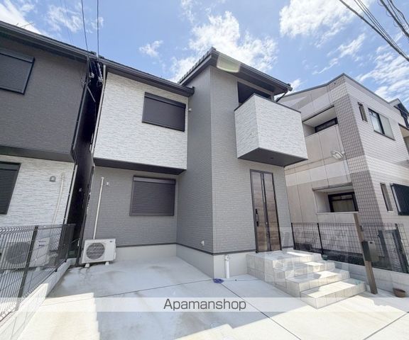 深草西出町貸家の外観写真