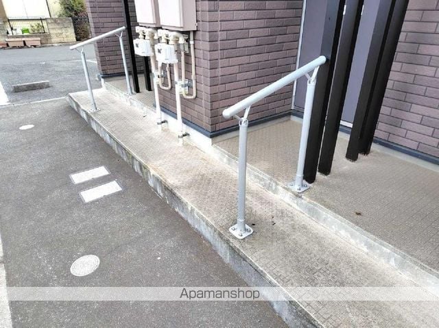 レオネクストスィングアイランドの内装写真
