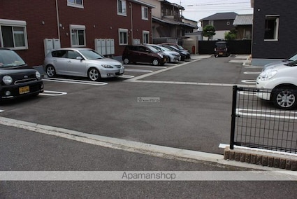 ベル　アンジュ　Ⅰ[1LDK/37.76m2]の駐車場3