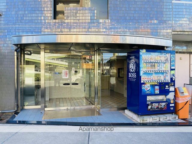 日神パレス生麦の玄関写真