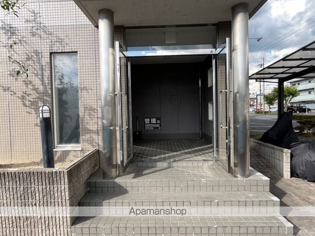 アーバンライトの玄関写真
