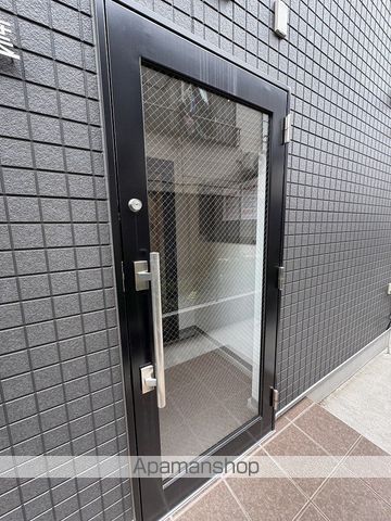 ラテンドール東千葉の玄関写真