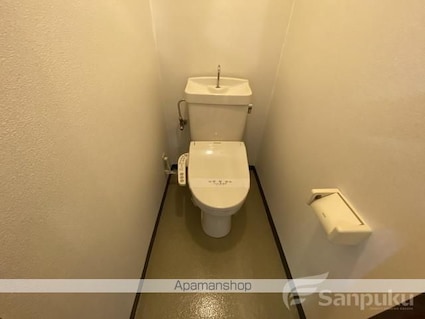 ダイヤモンドベイ枝松２[1K/26.06m2]のトイレ