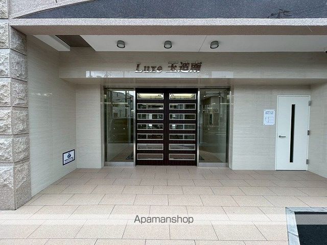 LUXE玉造南の玄関写真