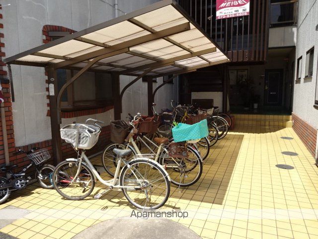 川口第二マンションの玄関写真