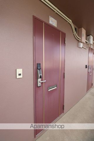 グレイス森井の玄関写真
