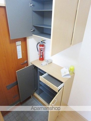 長野県長野市箱清水２丁目[2LDK/83.5m2]の玄関